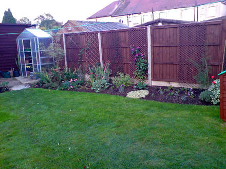 cottage garden bed oct 07