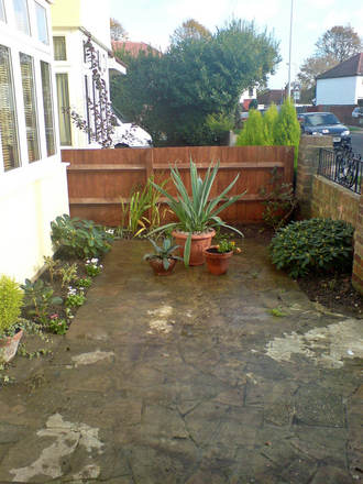 full view of front garden